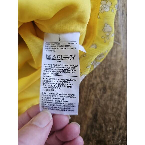 Banana Republic Yellow Floral Balloon Sleeve Blouse Women's Size S NWT - Picture 8 of 10